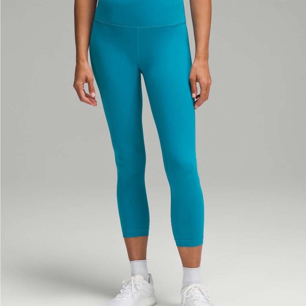 Lululemon Lululemon Wunder Train High-Rise Crop 23" Hawaiian Blue